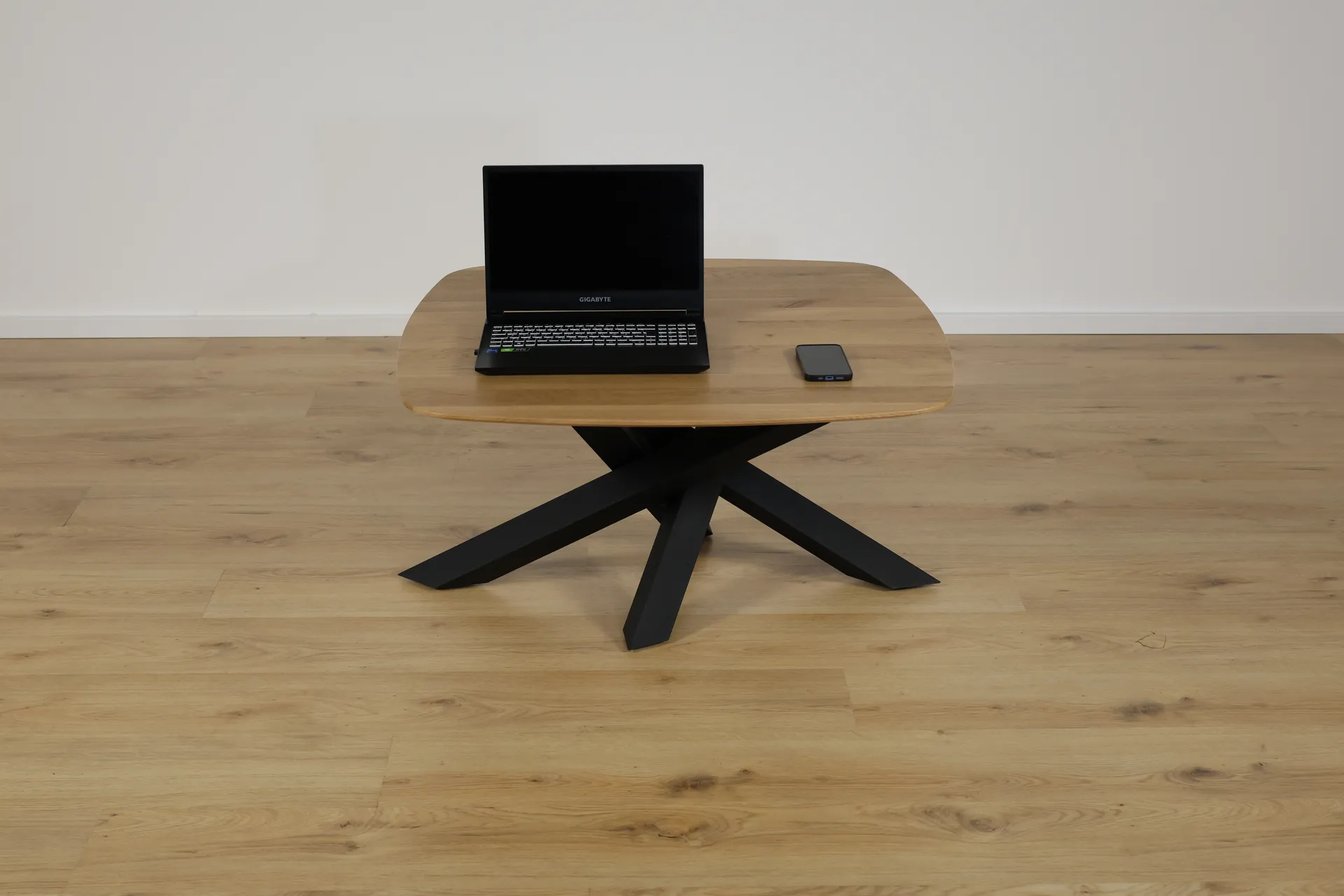The Haven Soft-Square Couchtisch aus Eiche